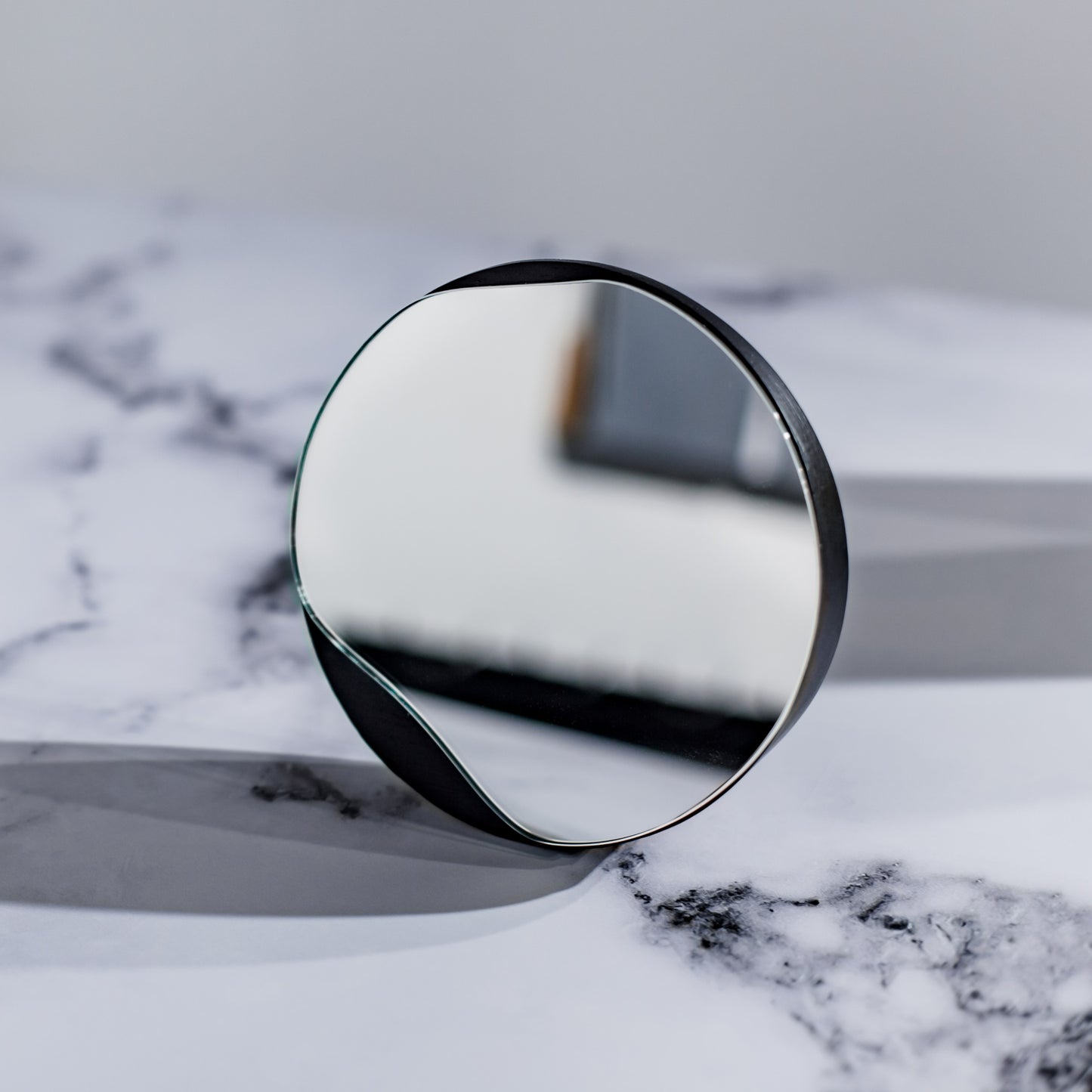 PUDDLE Standing Mirror | Nordic Design