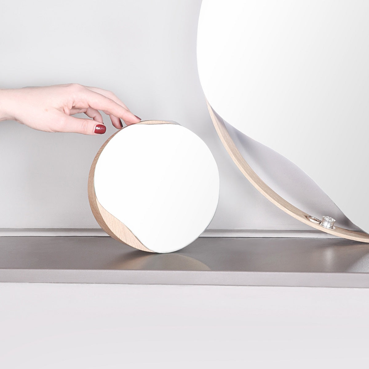 PUDDLE Standing Mirror | Nordic Design